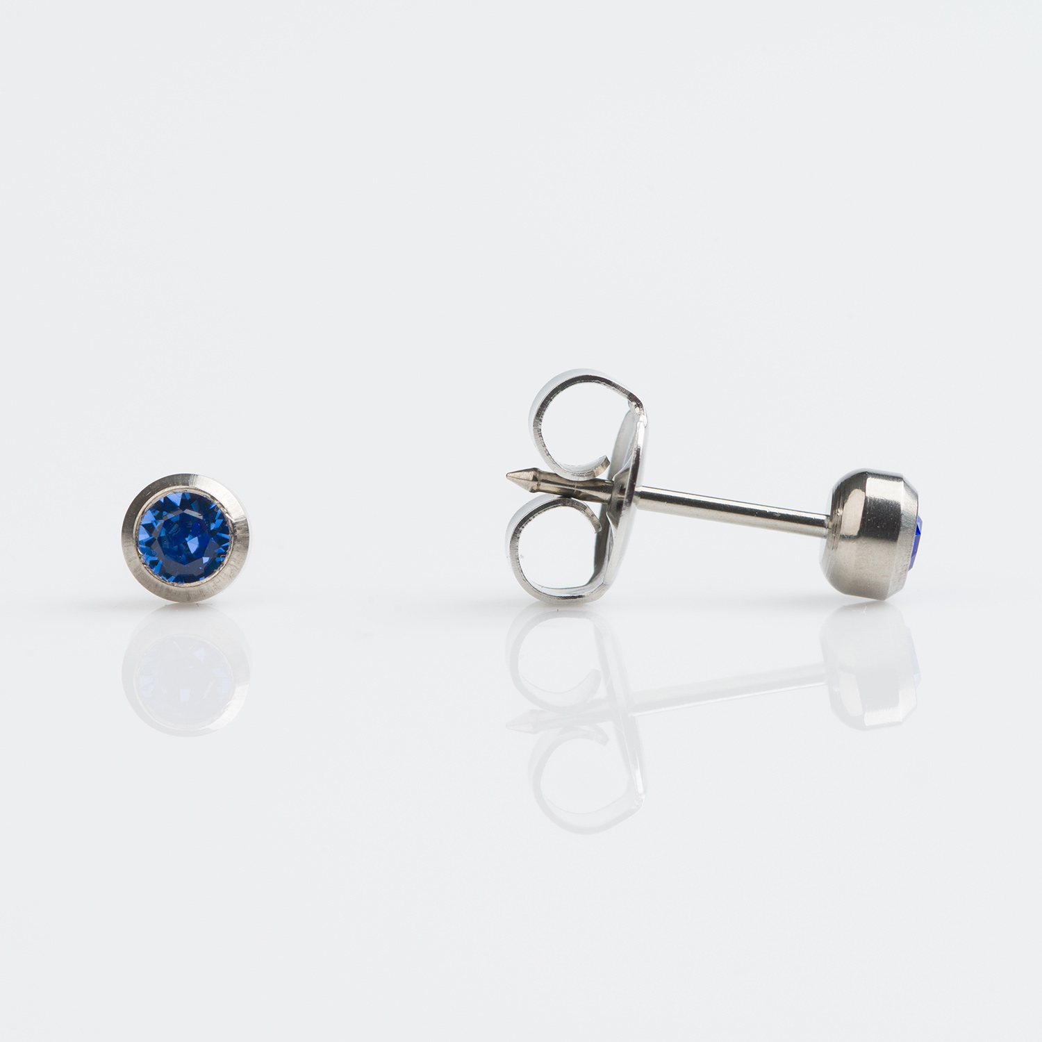 System 75™ 4mm Polished Titanium Bezel-Set Sapphire Crystal Piercing Studs