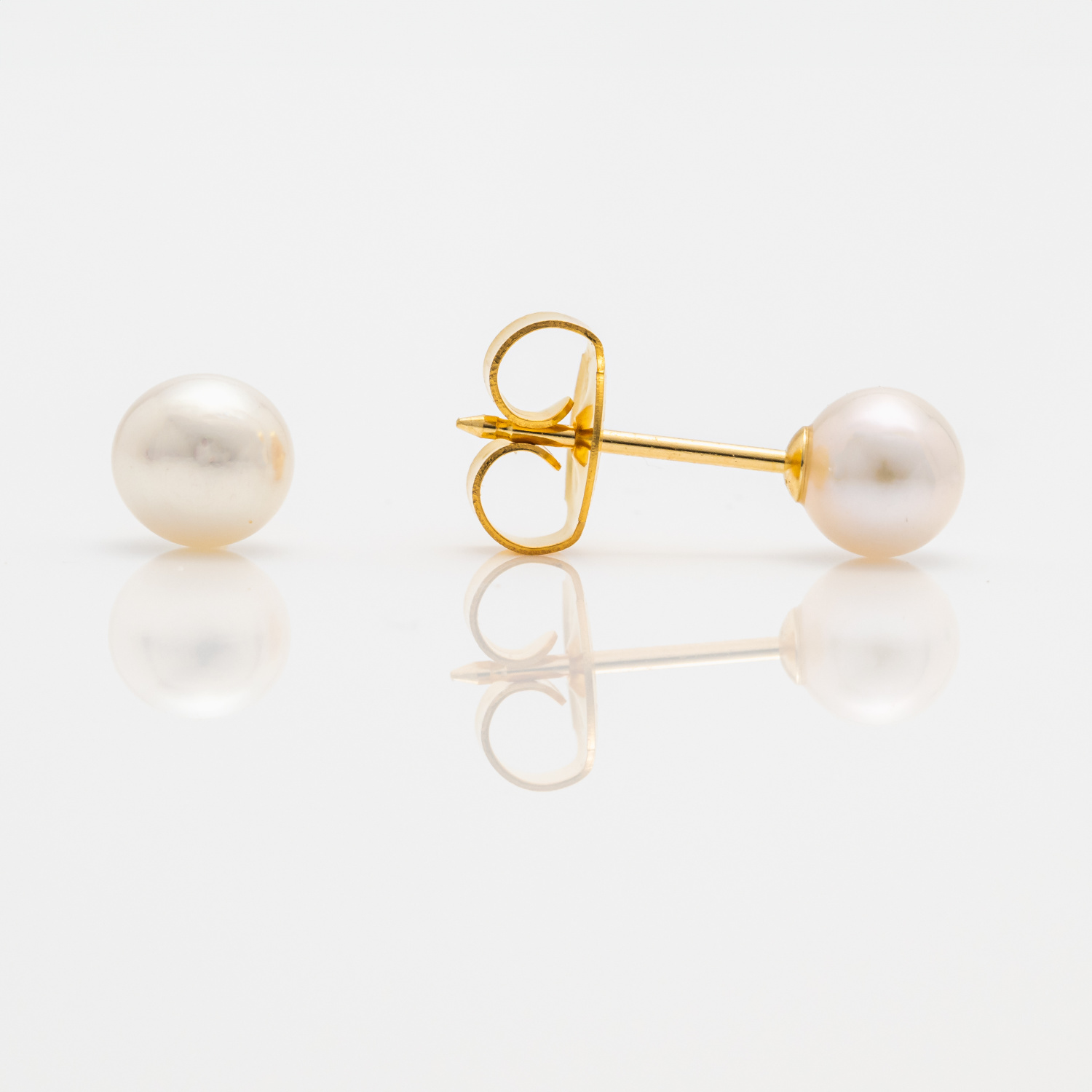 System 75™ 5mm 18K Yellow Gold Genuine Pearl Piercing Studs