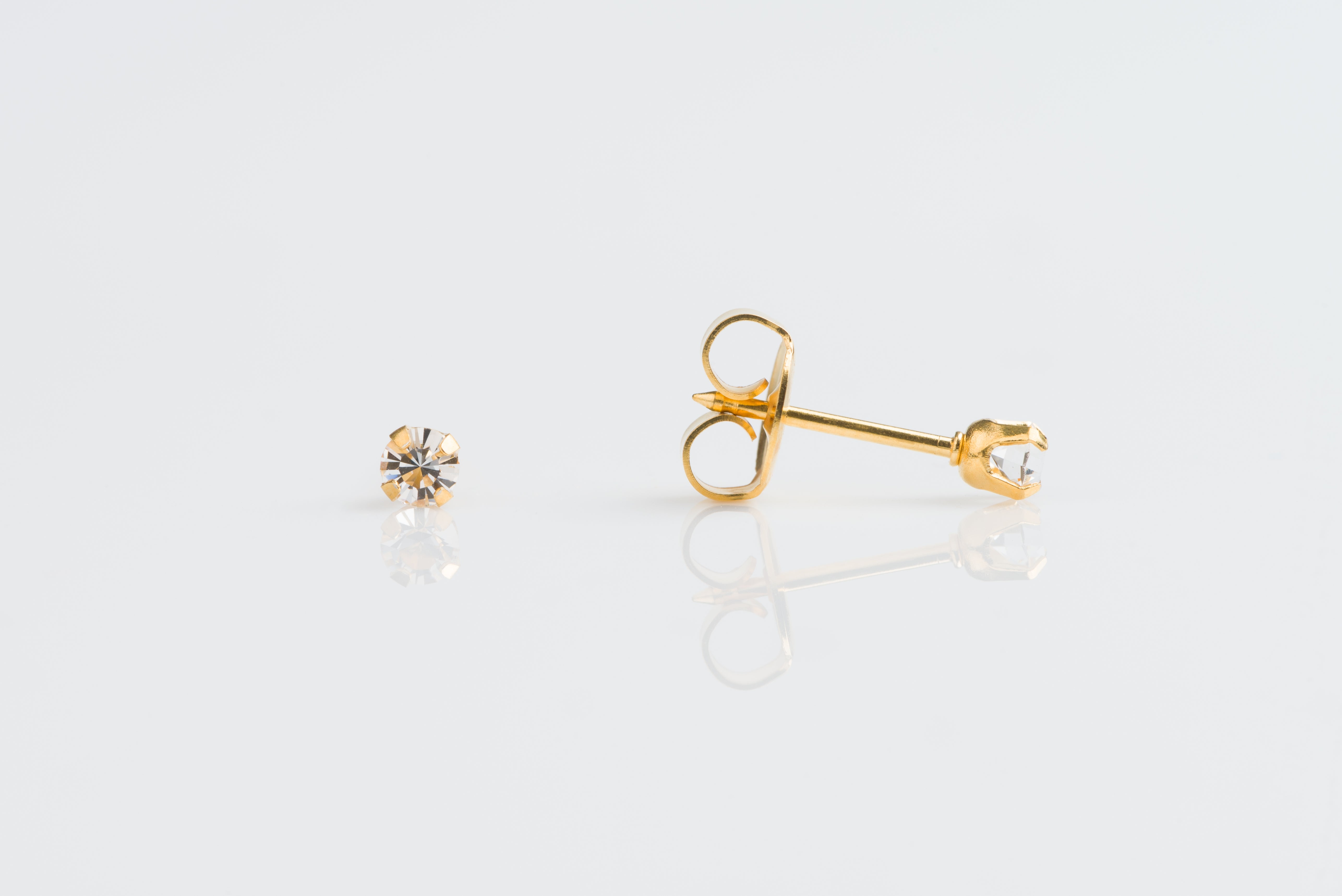 System 75™ 3mm Gold-Plated Prong-Set Clear Crystal Piercing Studs