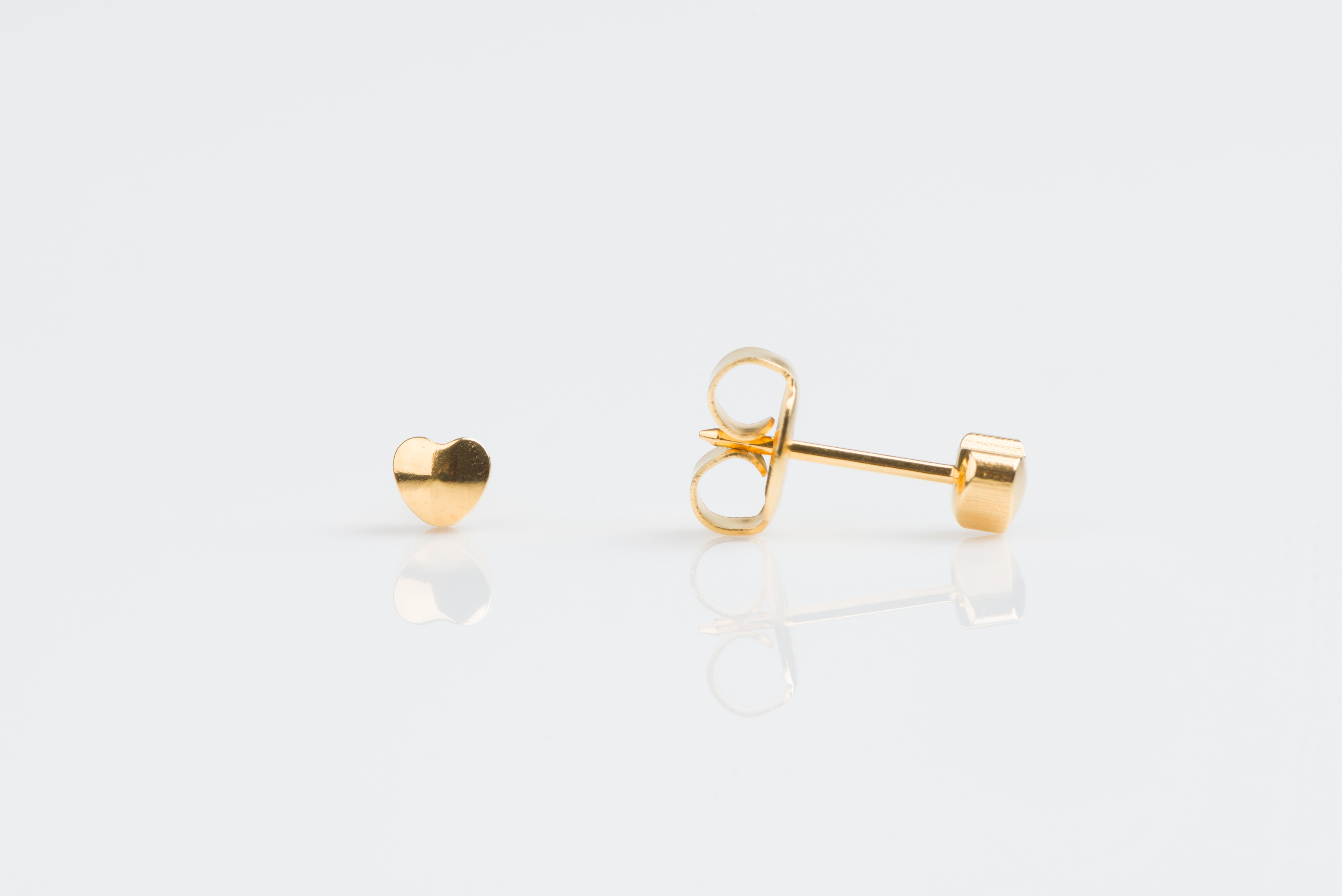 System 75™ 4mm Gold-Plated Heart Piercing Studs