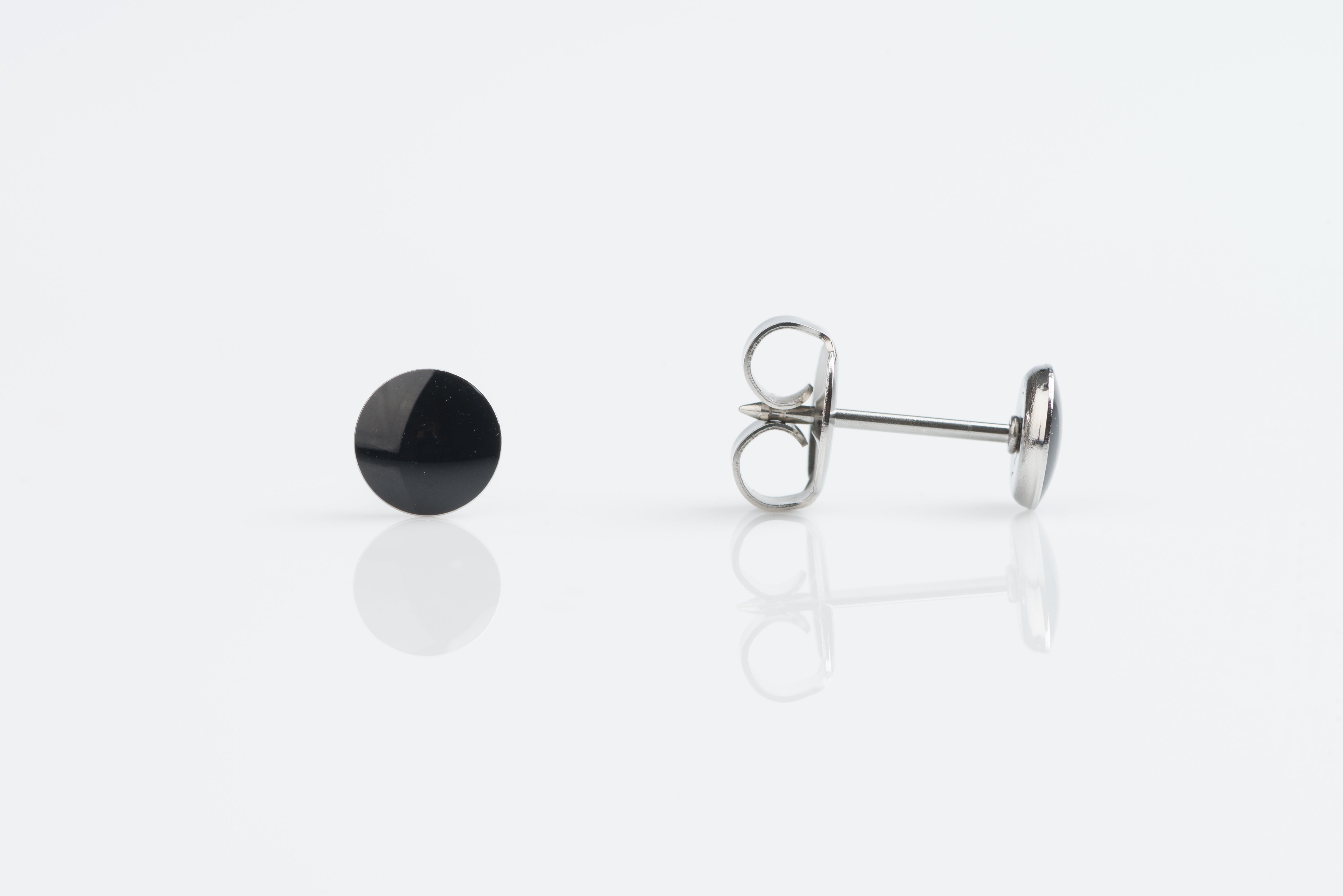 System 75™ 5mm Stainless Steel Black Circle Piercing Studs