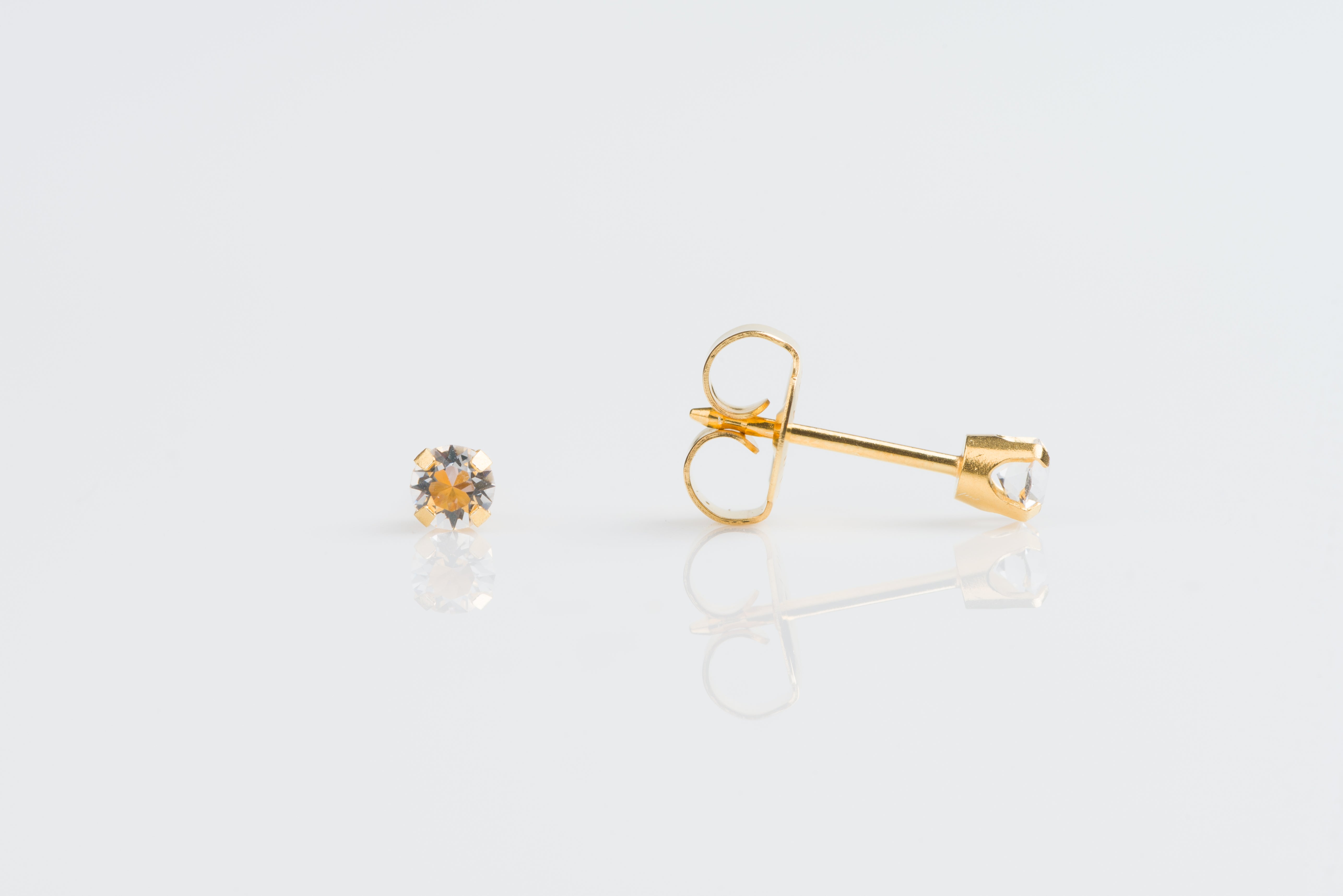 System75™ 14K Yellow Gold Prong-Set 3mm April Clear Crystals