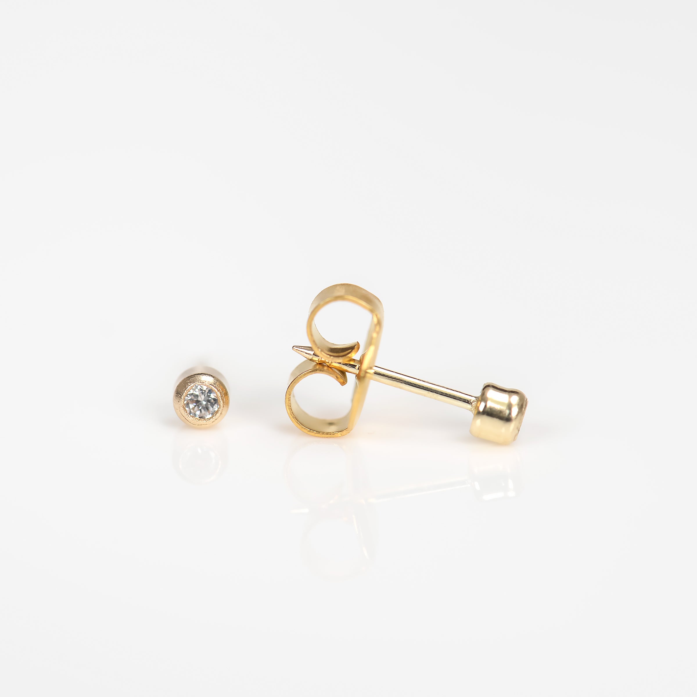 System 75™ 2mm 14K Yellow Gold Bezel-Set Piercing Studs