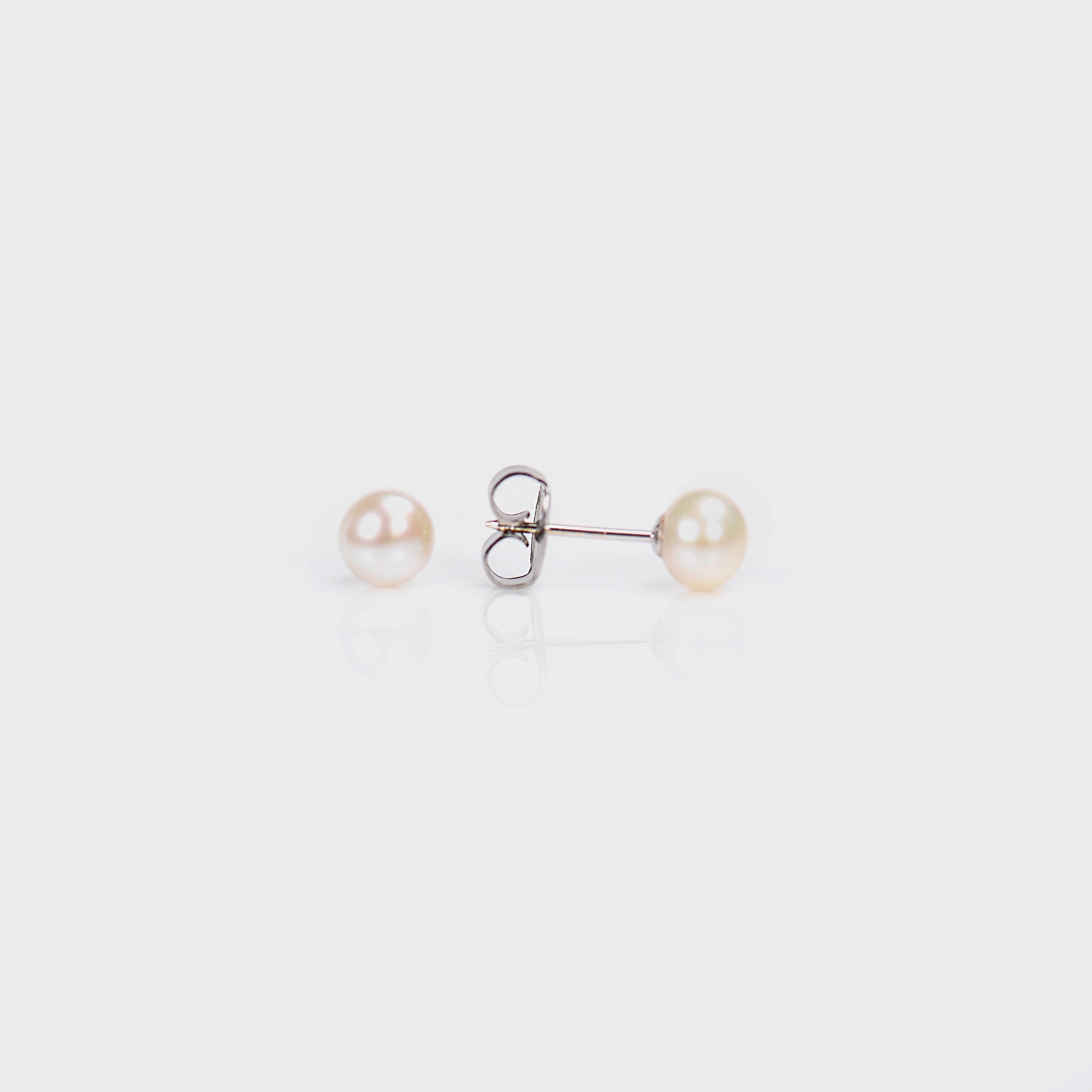 System 75™ 5mm 14K White Gold Genuine Pearl Piercing Studs