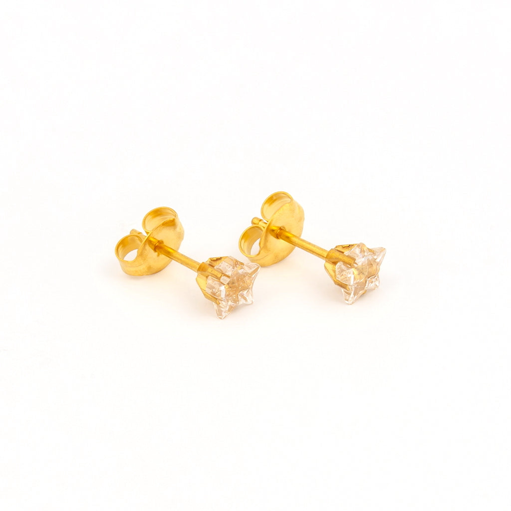 Sensitive Puff Pad Gold-Plated 5mm Star Prong-Set Cubic Zirconias