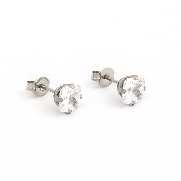 Sensitive Puff Pad Stainless Steel 6×6mm Princess-Cut Prong-Set Cubic Zirconias