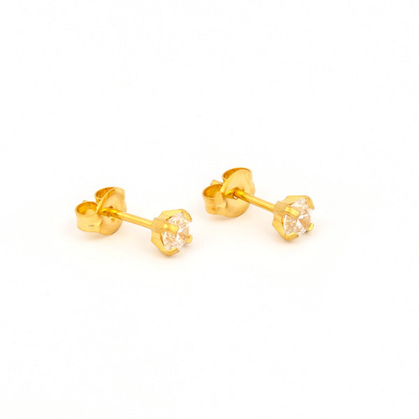 Sensitive Puff Pad Gold-Plated 4mm Prong-Set Cubic Zirconias