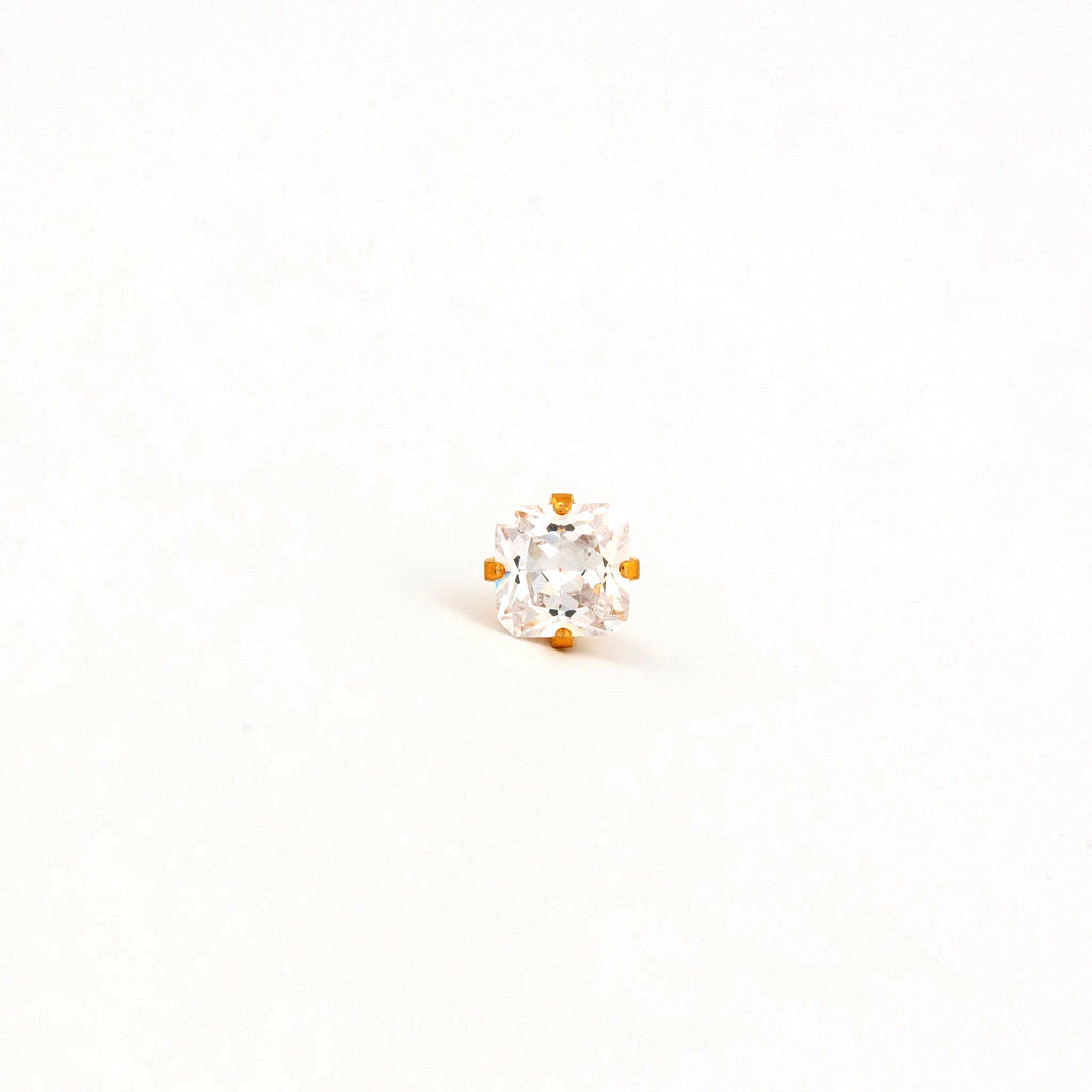 Sensitive Puff Pad Gold-Plated 5×5mm Princess-Cut Prong-Set Cubic Zirconias