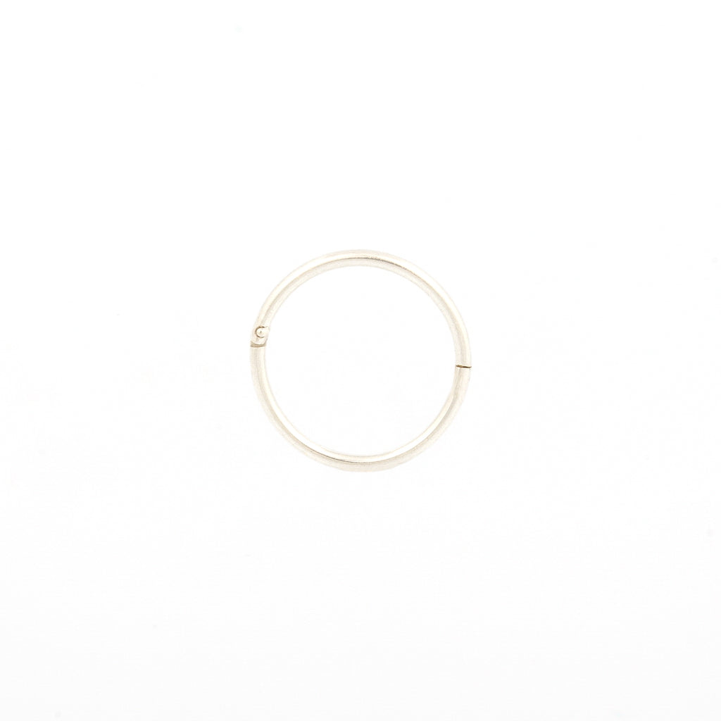 Sensitive Puff Pad Stainless Steel 18-Gauge 3/8″ Smooth Hinged Hoops