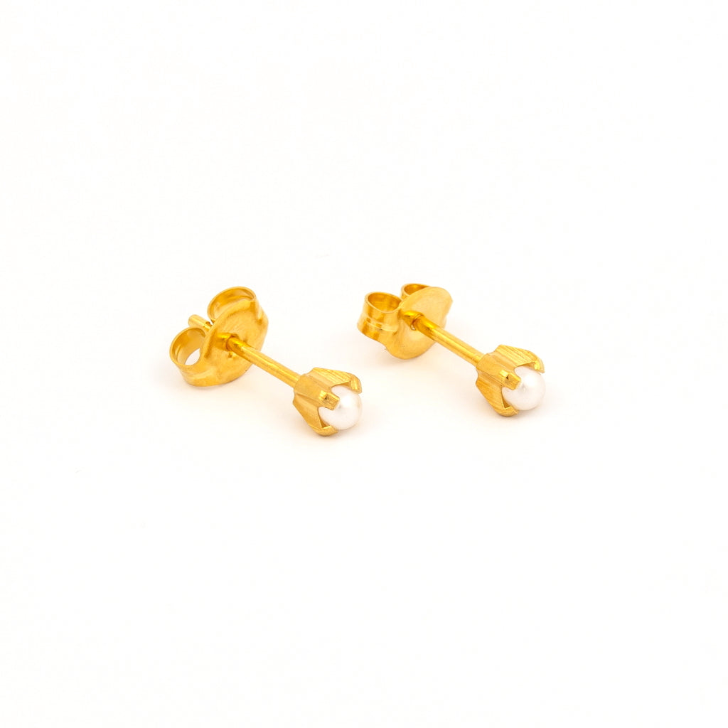 Tiny Tips™ Gold-Plated 3mm Prong-Set Pearls