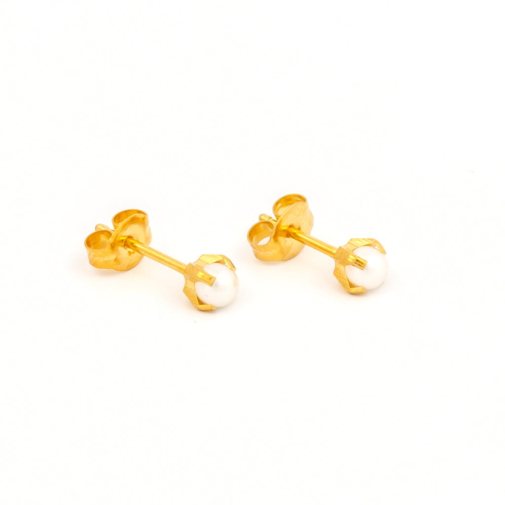 Tiny Tips™ Gold-Plated 4mm Prong-Set Pearls